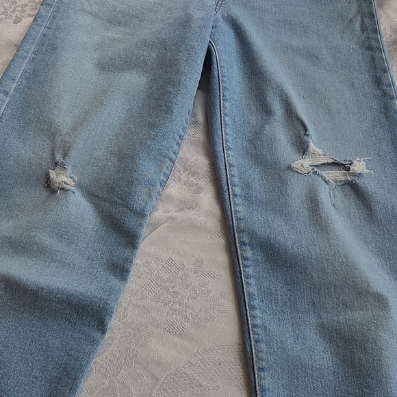 Levi's Ribcage Straight Ankle Light Wash Distressed Jeans Size 25 - Picture 7 of 16